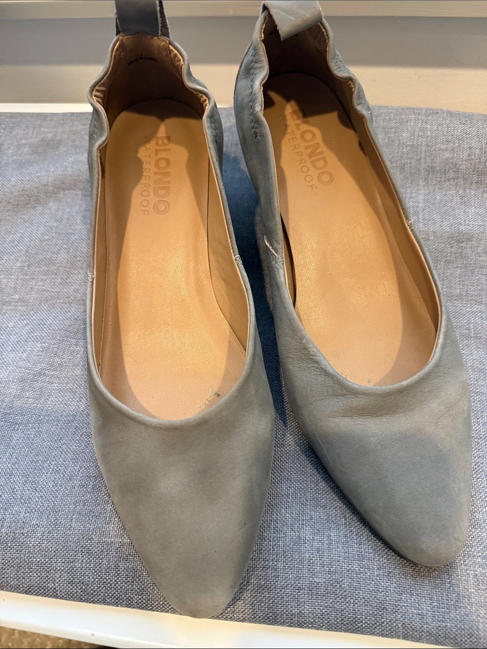 Blondo Light Gray Pointed-Toe Waterproof Ballet Flats